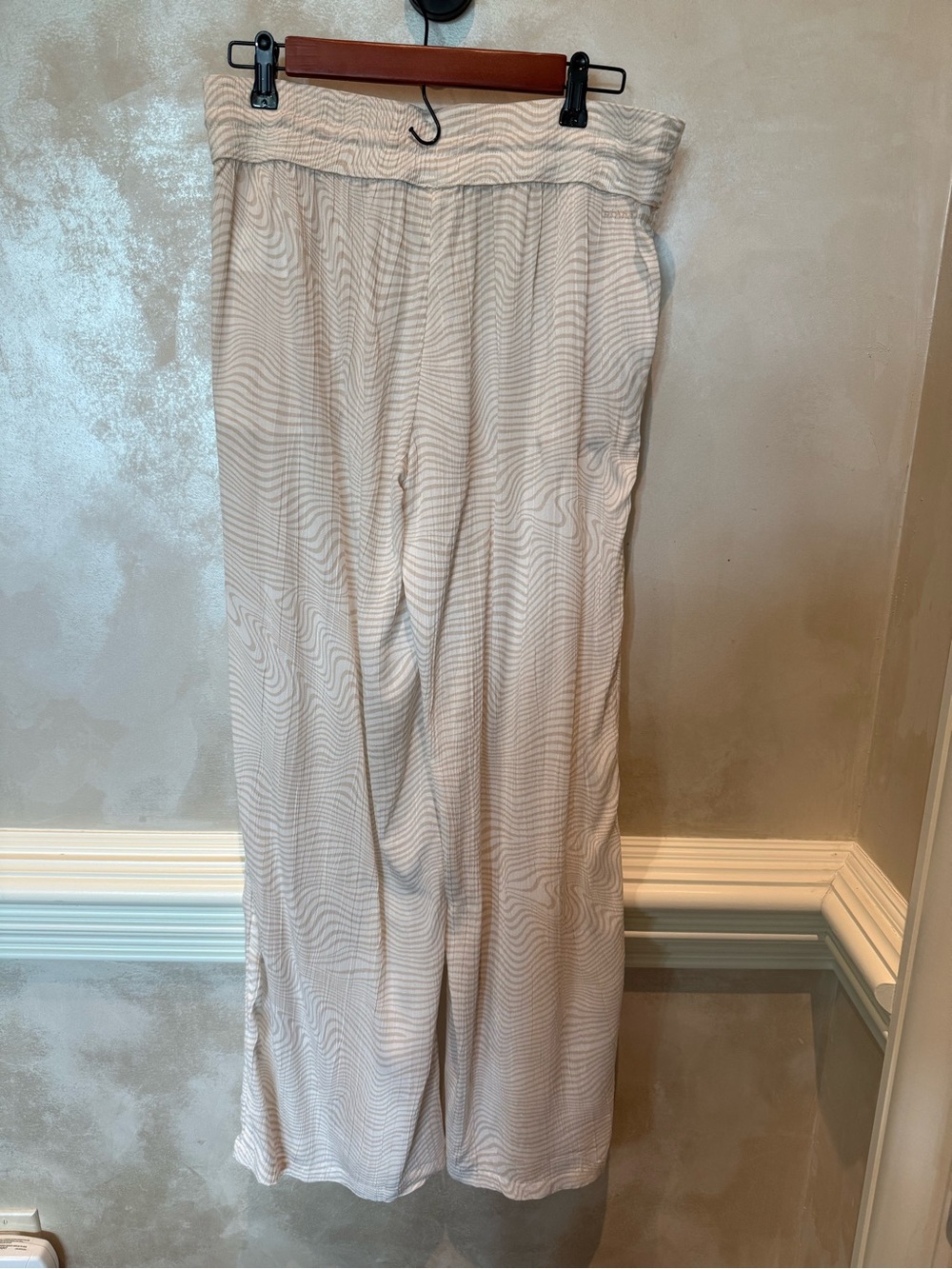 Wide-Leg Drawstring Pants - Cream - Picture 2 of 3